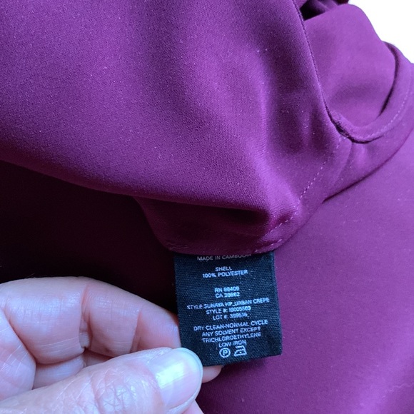 Theory magenta - color of the year-button down shirt. Size Small. - Picture 4 of 4